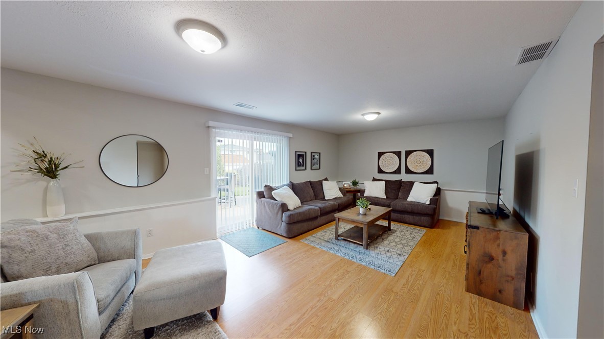 6315 Ridgebury Boulevard Cleveland, OH 44143 - Photo 23 of 34