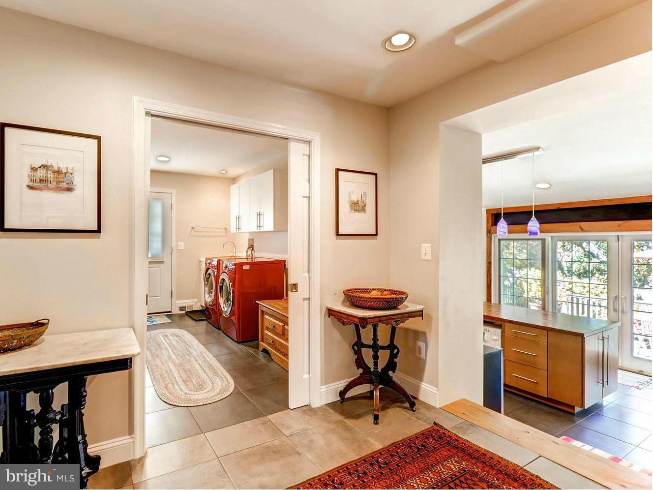 320 Weatherbee Road Towson, MD 21286 - Photo 17 of 30 Interior - Hallway View