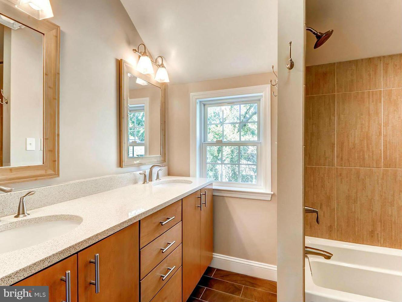 320 Weatherbee Road Towson, MD 21286 - Photo 19 of 30 Bath (Master)
