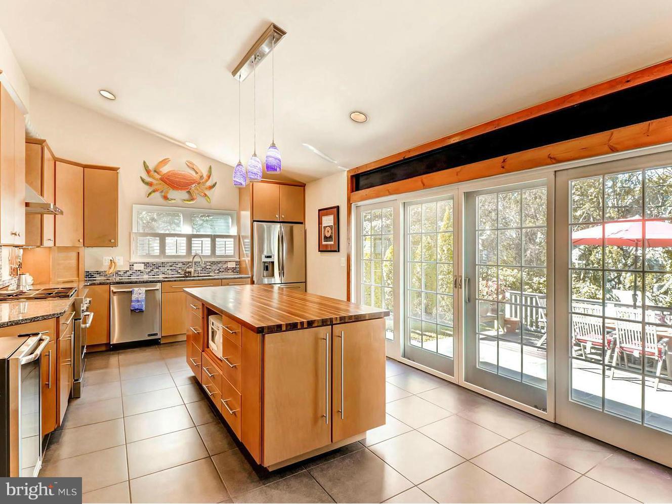 320 Weatherbee Road Towson, MD 21286 - Photo 4 of 30 Kitchen