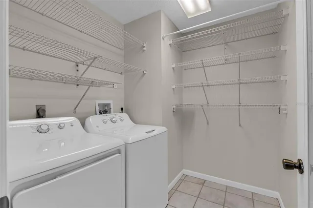 $274,900 | 3107 Windrush Bourne, Sarasota, FL 34235