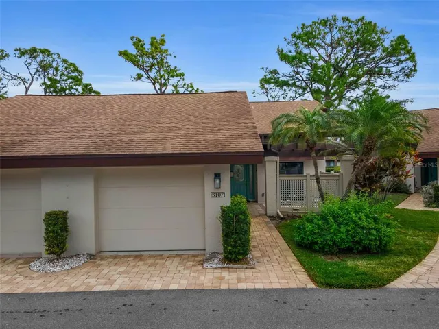 $274,900 | 3107 Windrush Bourne, Sarasota, FL 34235