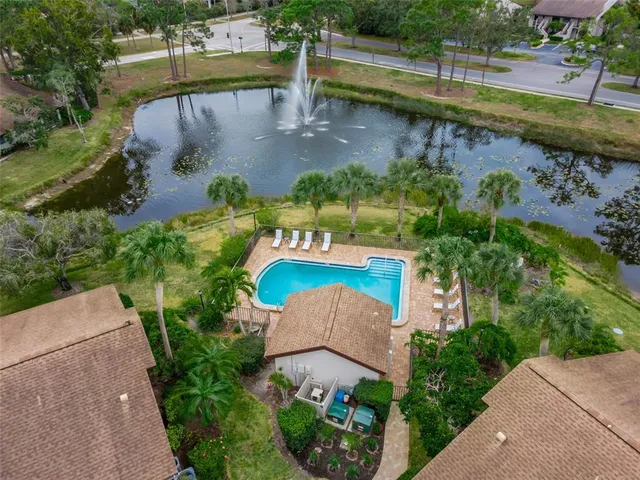 $274,900 | 3107 Windrush Bourne, Sarasota, FL 34235