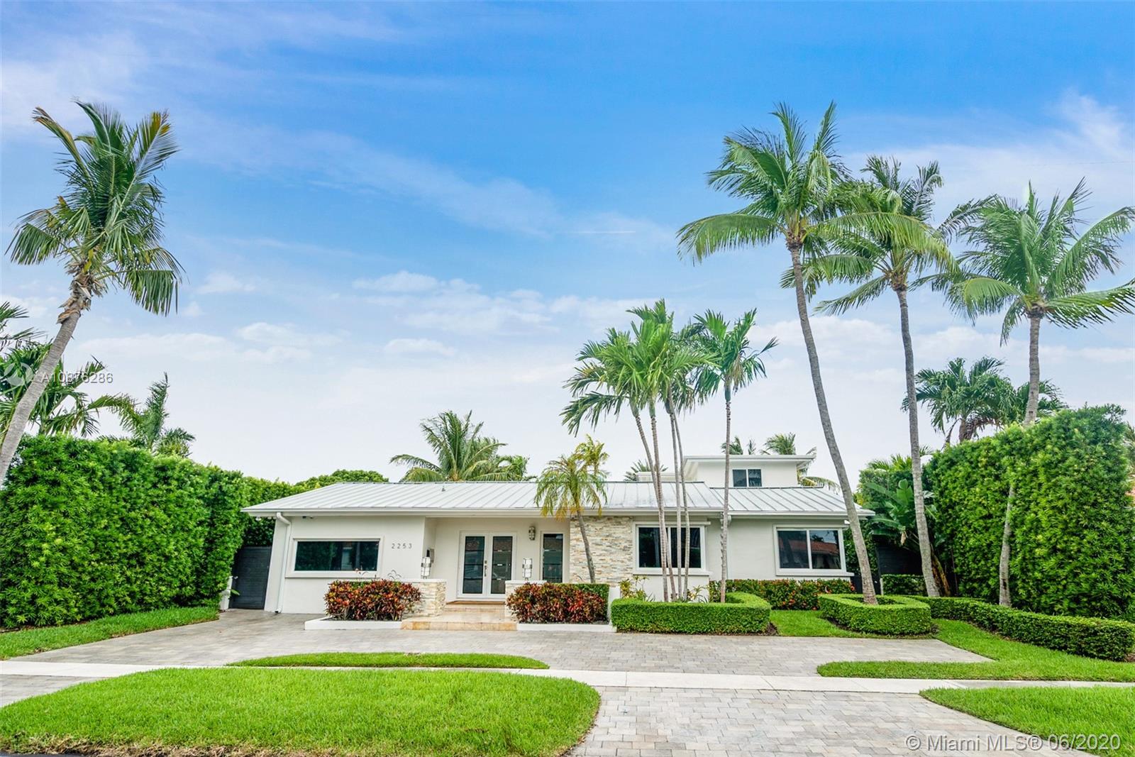 2253 Keystone Boulevard North Miami, FL 33181 - Photo 3 of 49