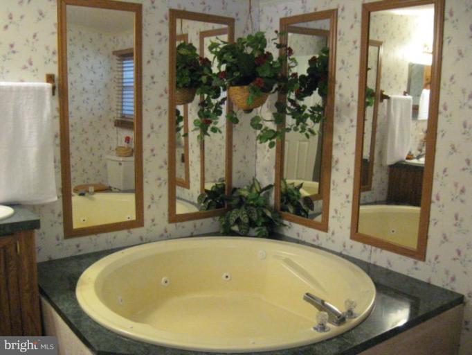 16140 Thomas Road Piney Point, MD 20674 - Photo 8 of 30 Bath #2