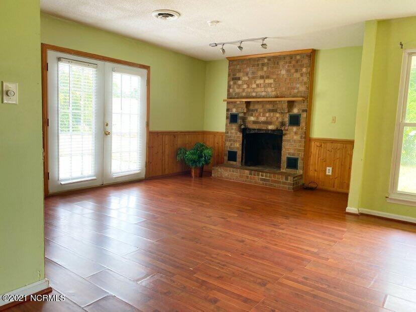 502 Dennis Road Jacksonville, NC 28546 - Photo 16 of 35 244730034_839398866736613_33688860638856