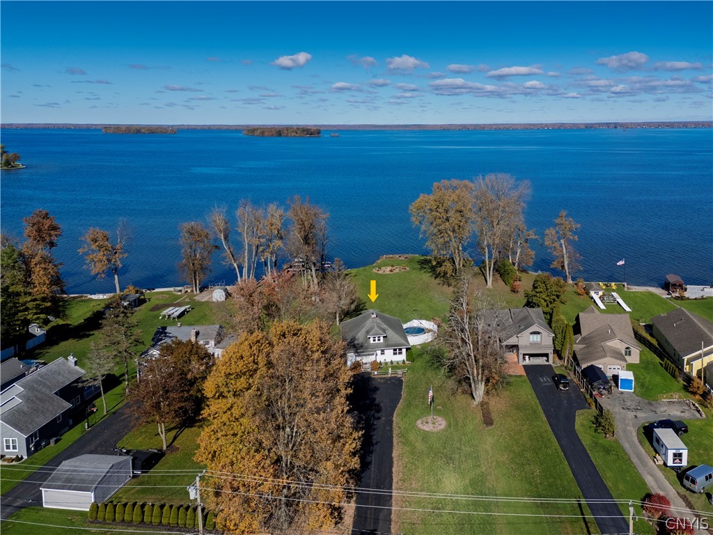 7171 Lakeshore Road Cicero, NY 13039 - Photo 2 of 26