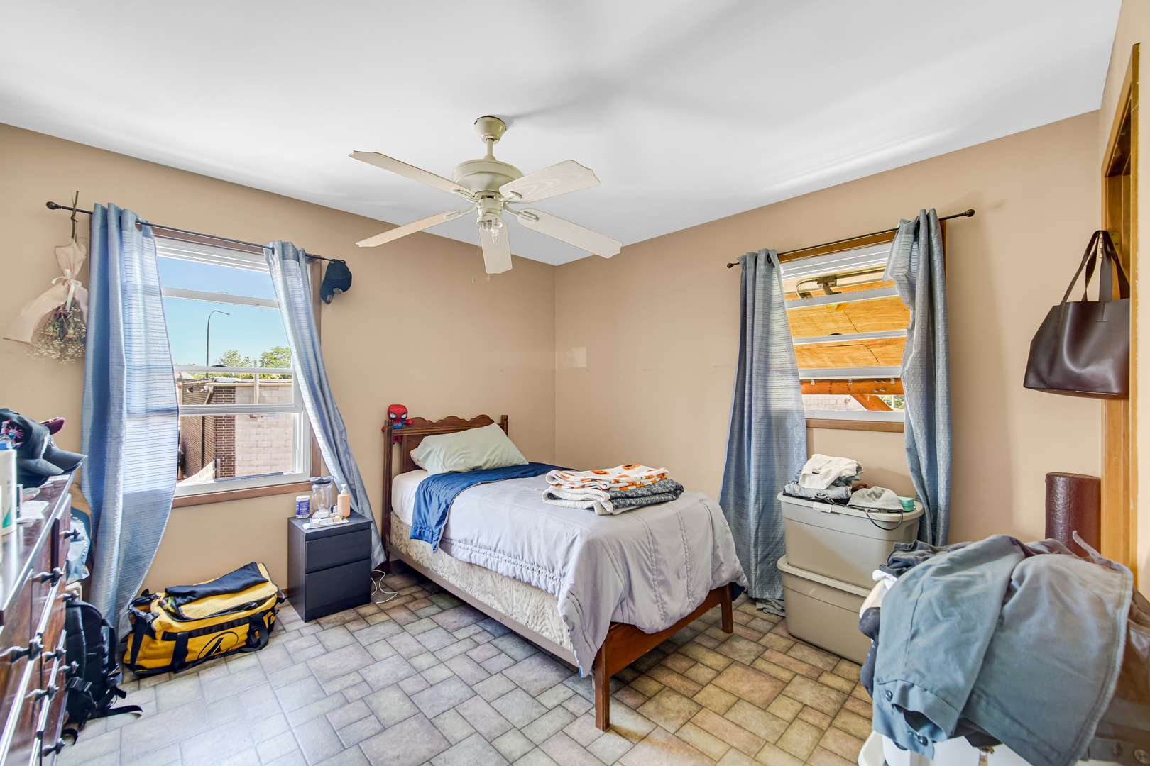 4-n425 7th Avenue Addison, IL 60101 - Photo 9 of 11