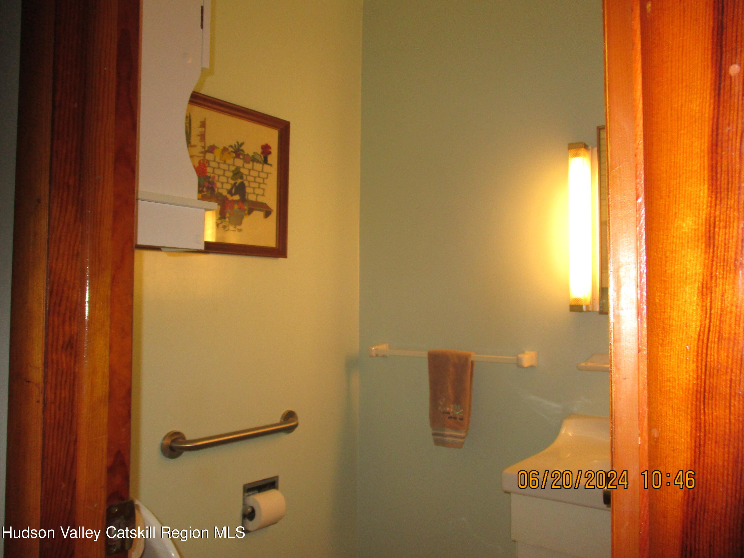 611 Plainfield Street Kingston, NY 12401 - Photo 13 of 27 a bathroom with a shower