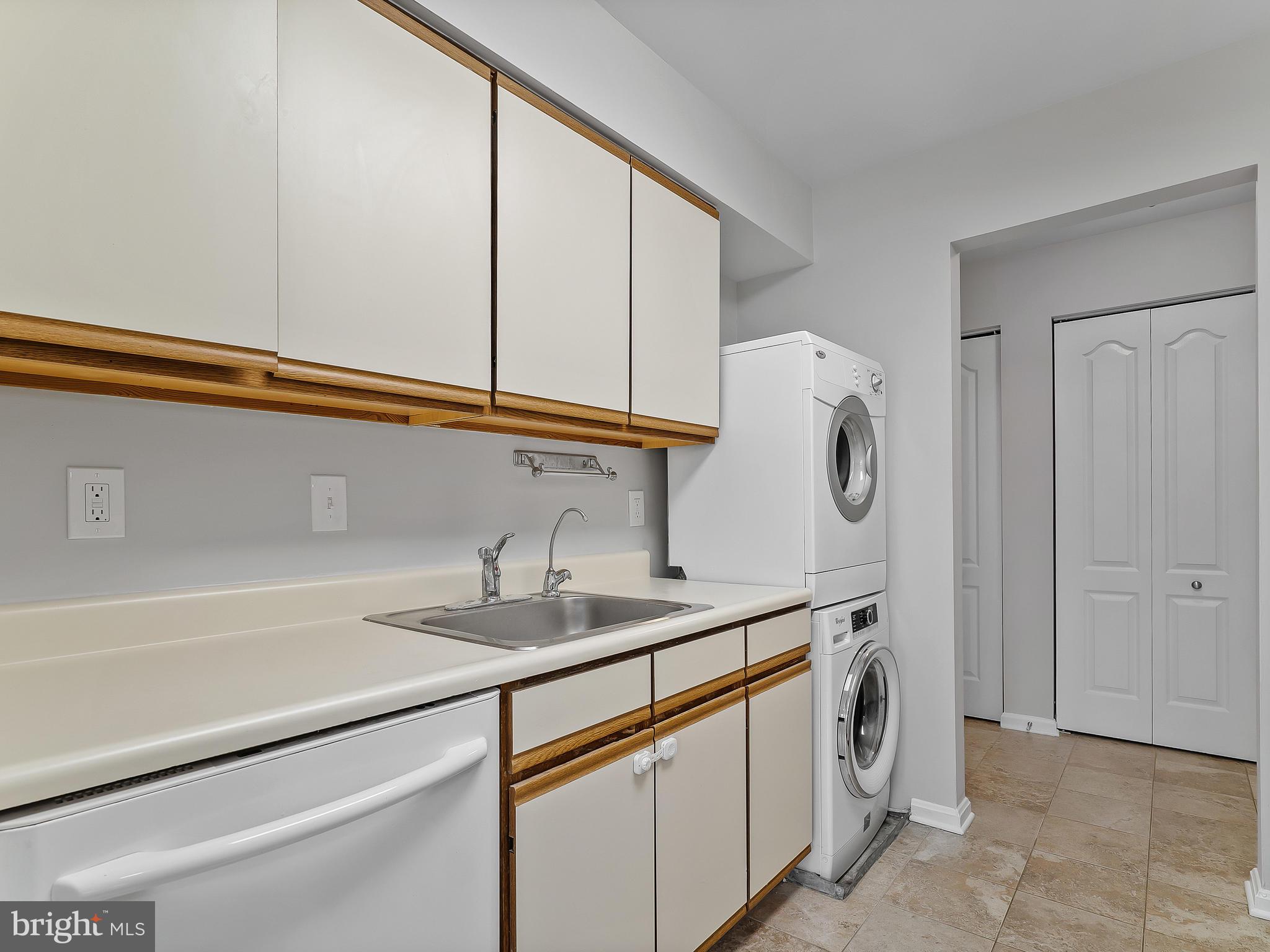 8561 Falls Run Road, Unit H Ellicott City, MD 21043 - Photo 17 of 33