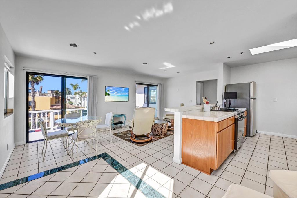 223 3rd Street Encinitas, CA 92024 - Photo 19 of 68