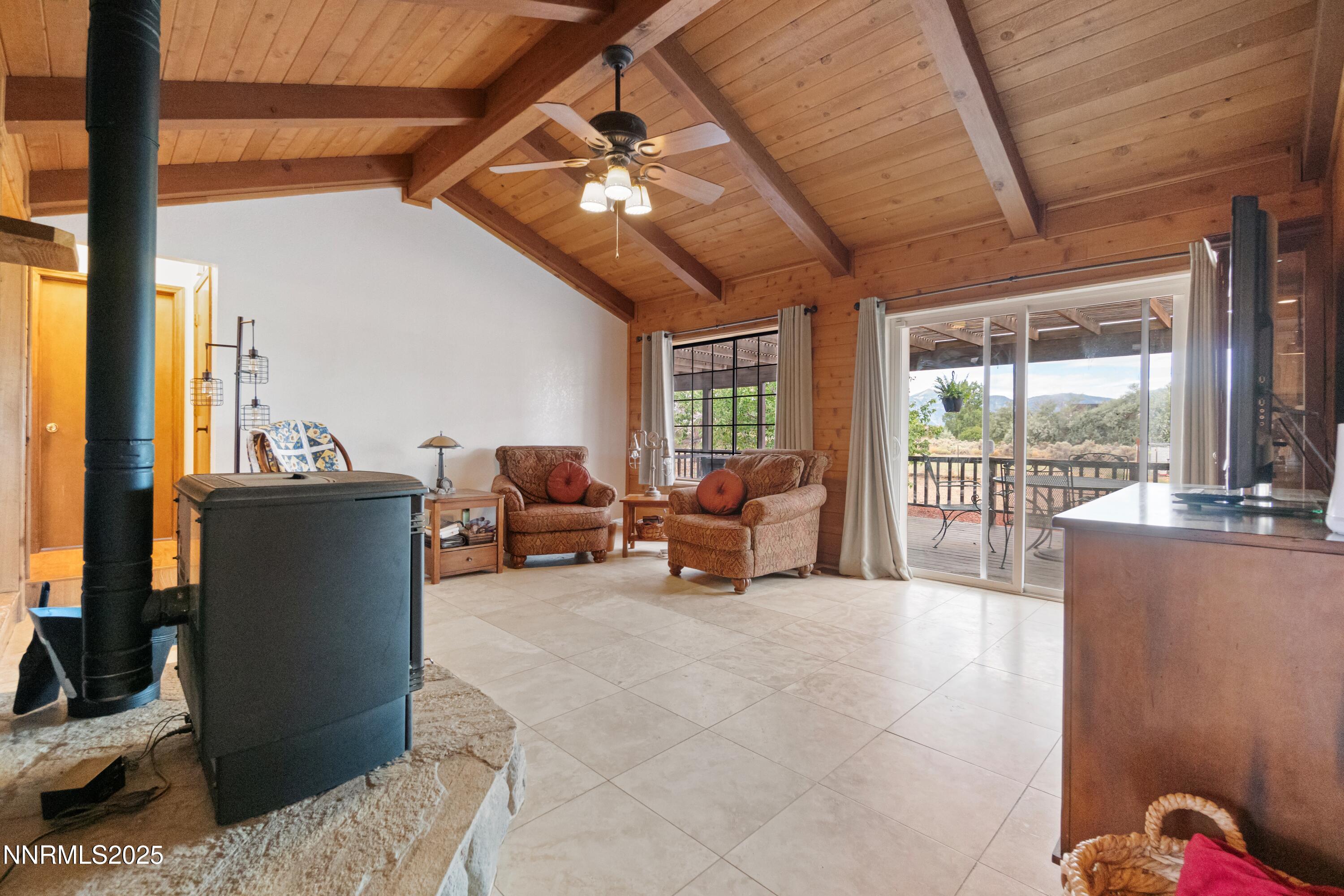 1358 Windmill Road Gardnerville, NV 89410 - Photo 11 of 26 DSC06609