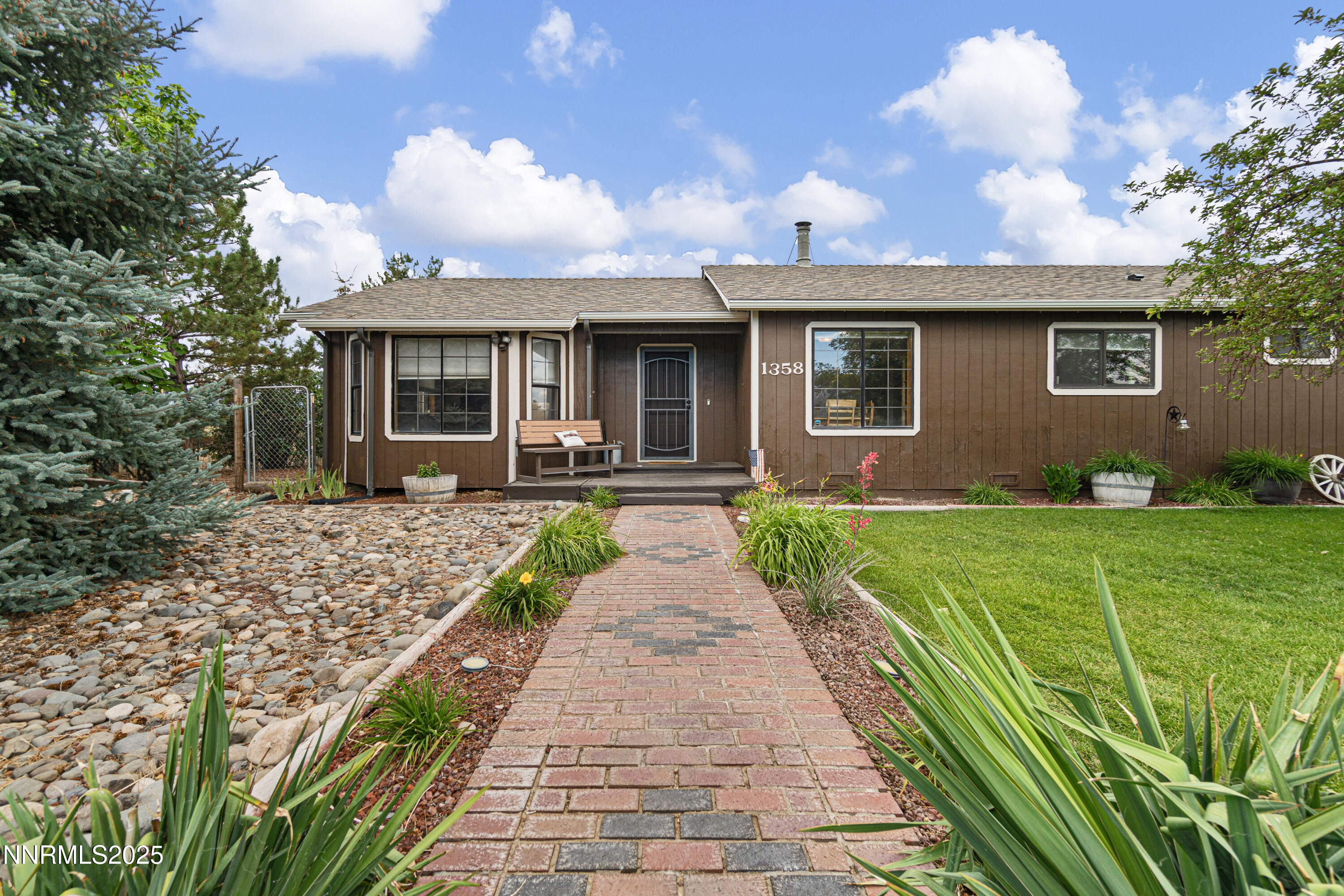 1358 Windmill Road Gardnerville, NV 89410 - Photo 7 of 26 DSC06534