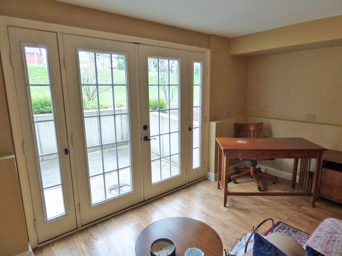 41W121 Whitney Road St. Charles, IL 60175 - Photo 22 of 35 a view of a livingroom with furniture and a window