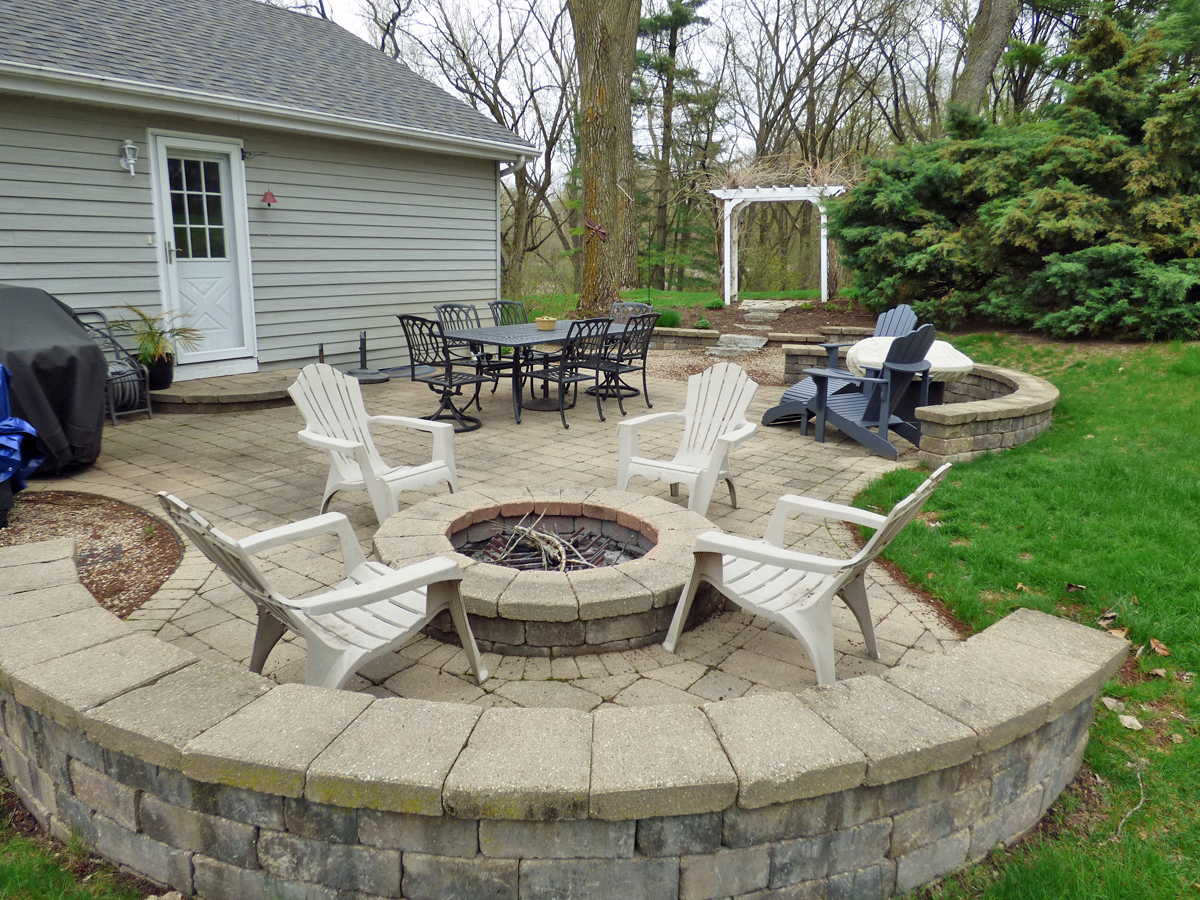 41W121 Whitney Road St. Charles, IL 60175 - Photo 29 of 35 a view of a patio with couches table and chairs and potted plants