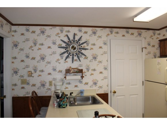 27 Jefferson Road, Unit 7 Freedom, NH 03836 - Photo 11 of 31 Gallery Image 11