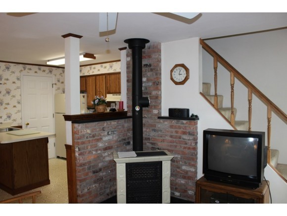27 Jefferson Road, Unit 7 Freedom, NH 03836 - Photo 15 of 31 Gallery Image 15