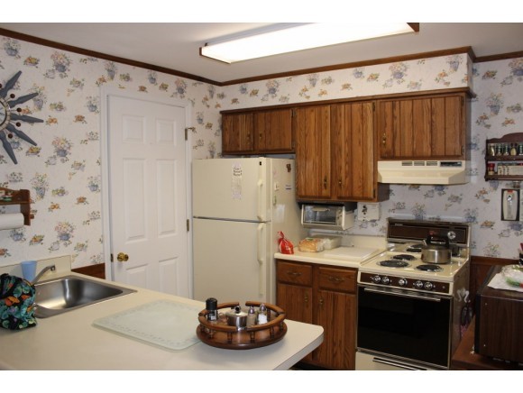 27 Jefferson Road, Unit 7 Freedom, NH 03836 - Photo 7 of 31 Gallery Image 7