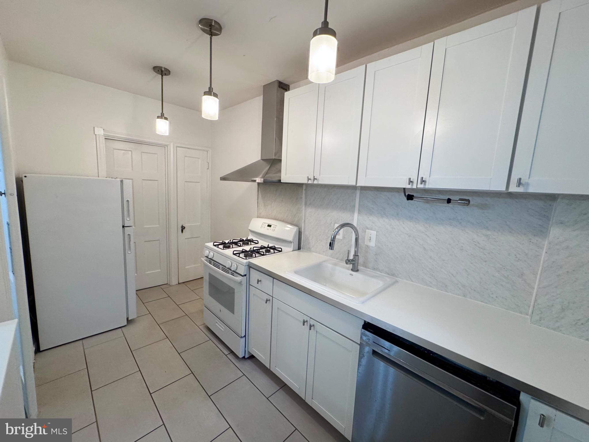 4417 Volta Place Northwest Washington, DC 20007 - Photo 11 of 29