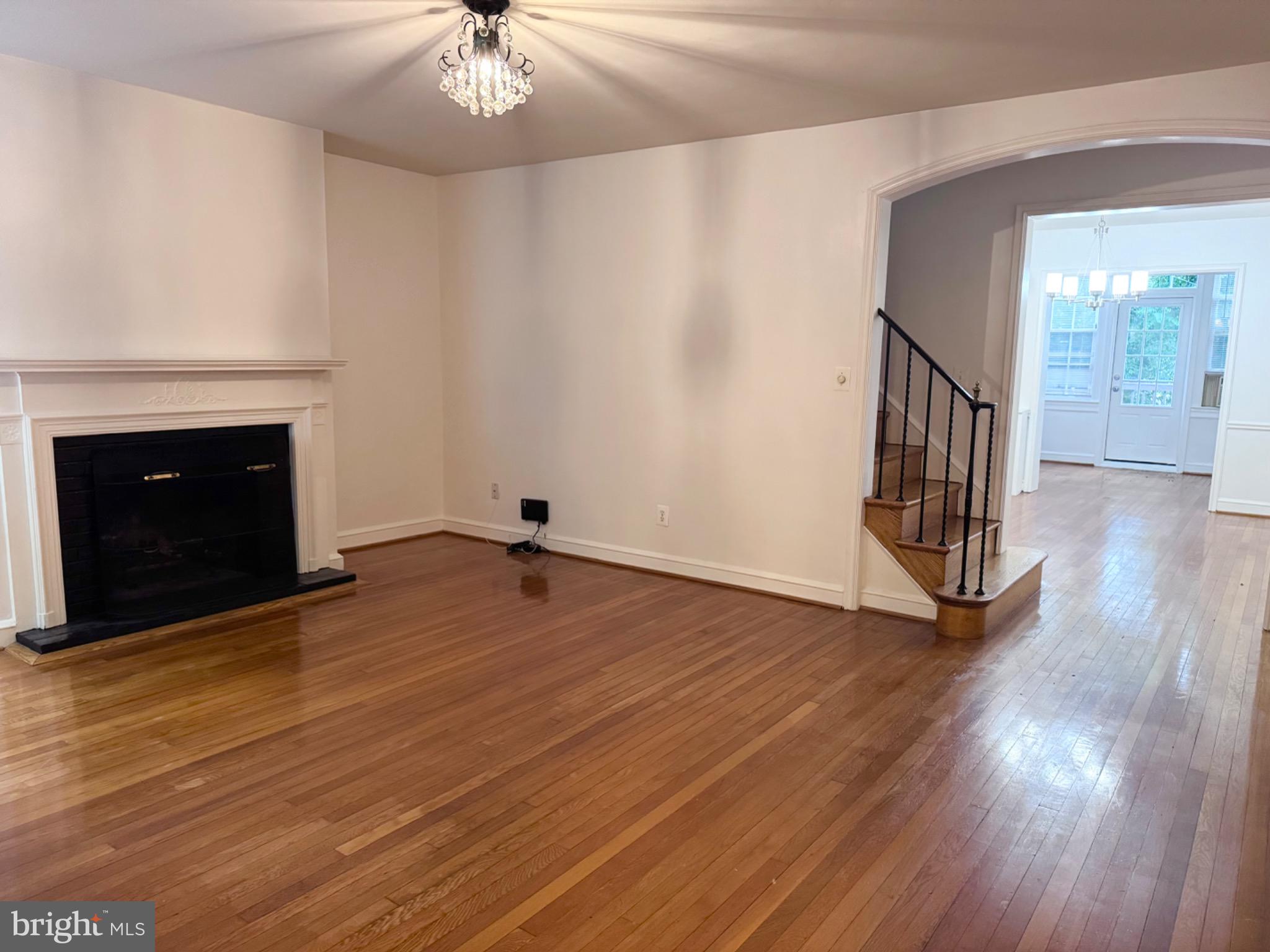 4417 Volta Place Northwest Washington, DC 20007 - Photo 4 of 29