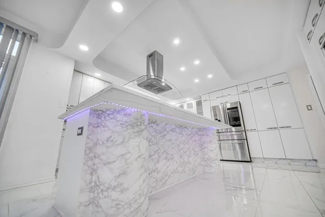 $1,250,000 | 1141 Portmarnock Court, Dyer, IN 46311