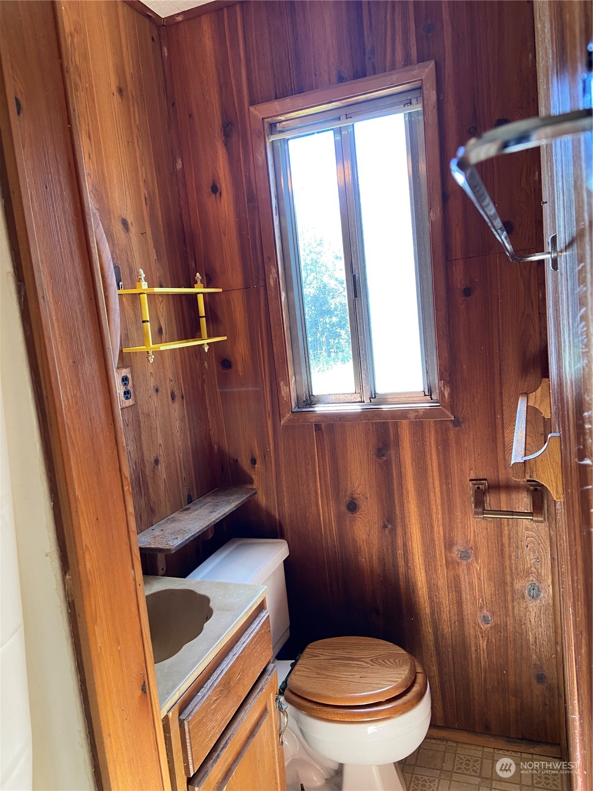 14844 Deception Road Anacortes, WA 98221 - Photo 9 of 13 Gallery Image 9