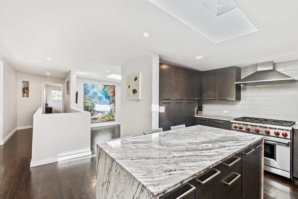 536 Glen Road Weston, MA 02493 - Photo 11 of 37