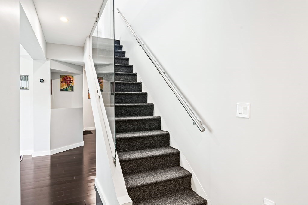 536 Glen Road Weston, MA 02493 - Photo 23 of 37