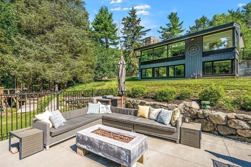 536 Glen Road Weston, MA 02493 - Photo 28 of 37