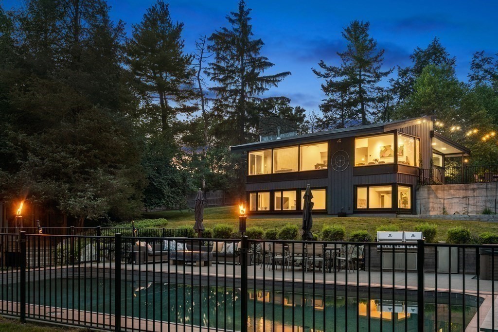 536 Glen Road Weston, MA 02493 - Photo 33 of 37