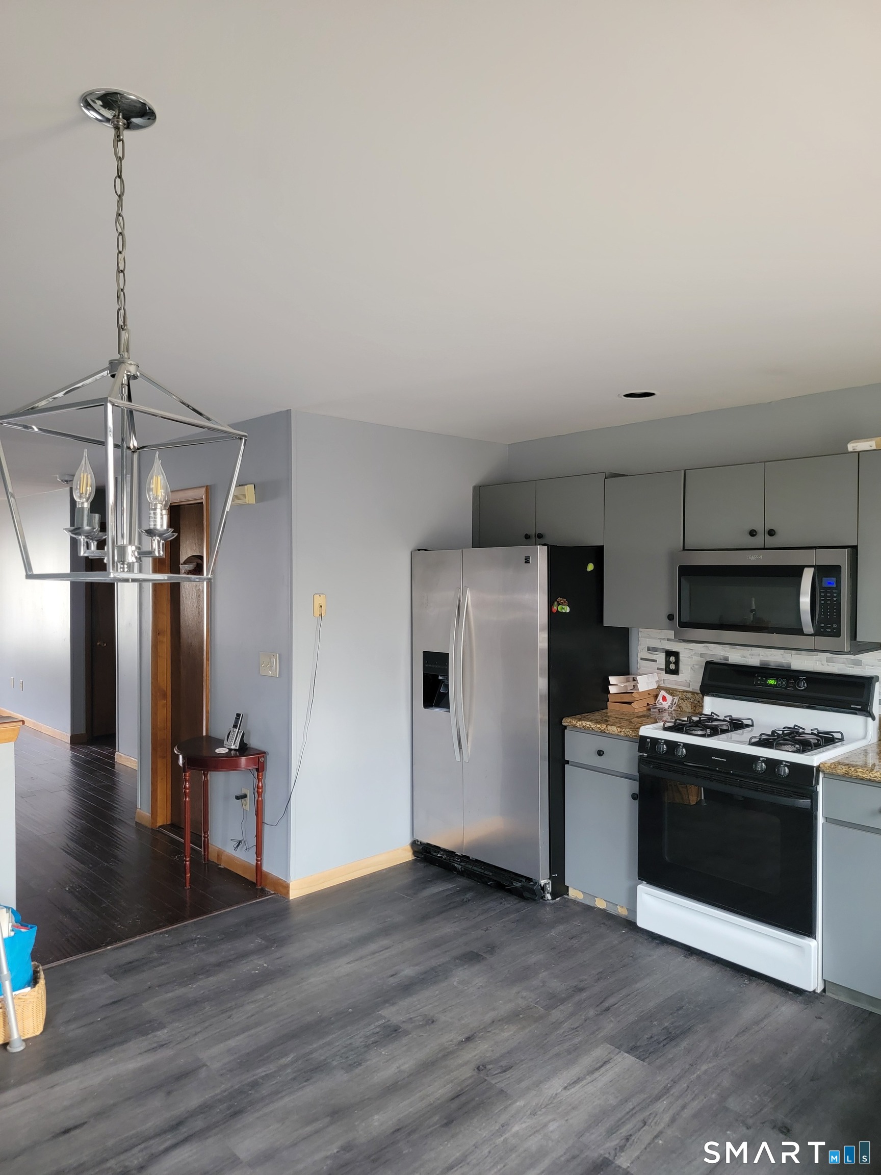 235 High Ridge Drive Bridgeport, CT 06606 - Photo 8 of 31