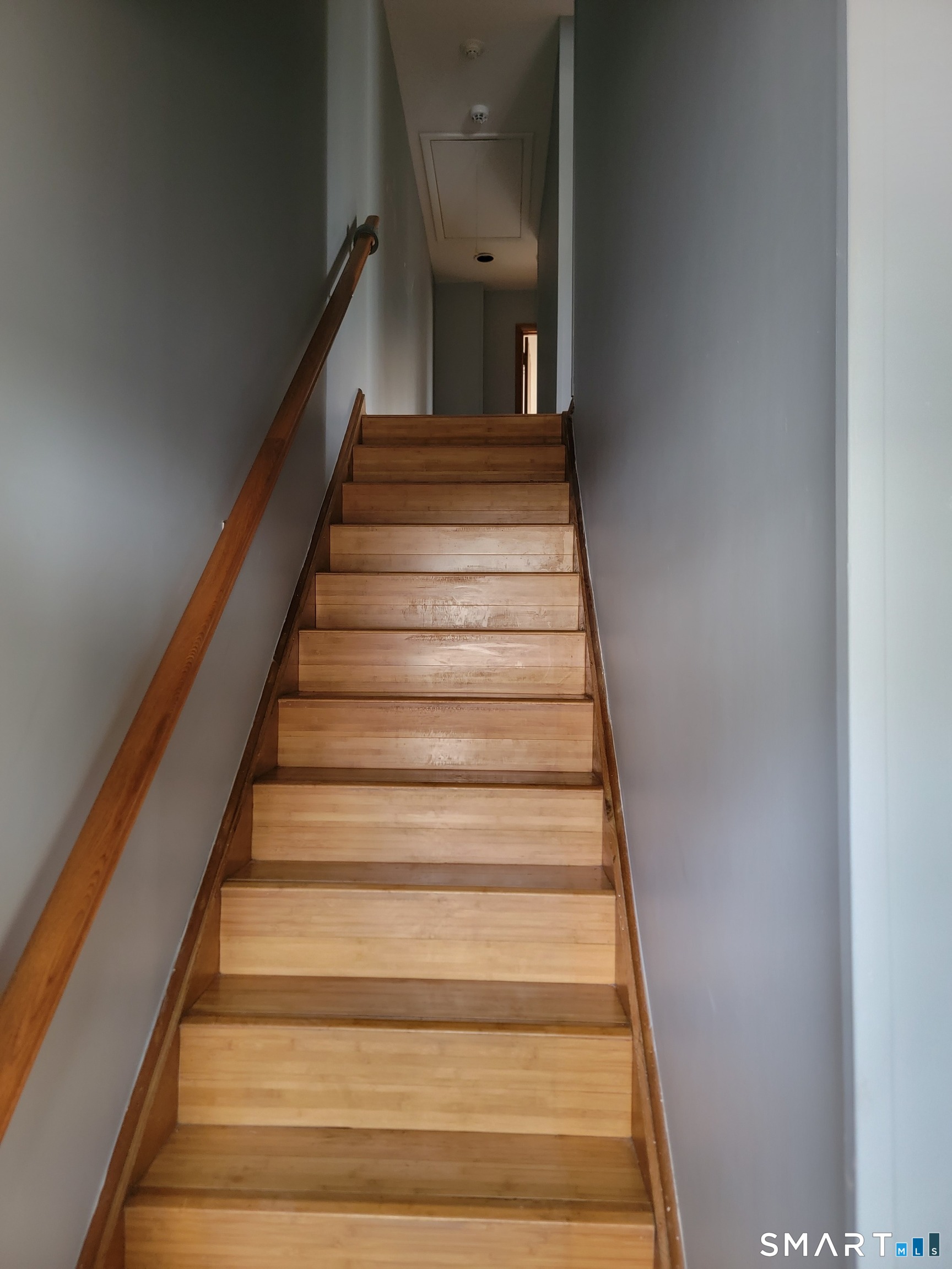 235 High Ridge Drive Bridgeport, CT 06606 - Photo 10 of 31