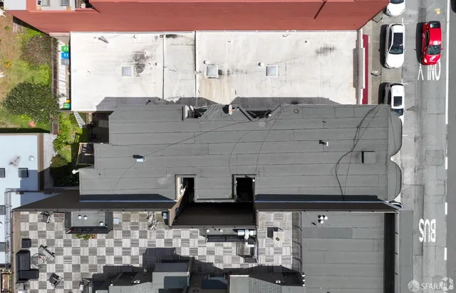 a view of building with outdoor space