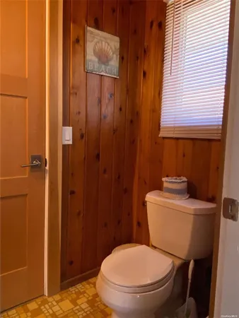 $7,000 | 11 Seneca Street, Ocean Beach, NY 11770