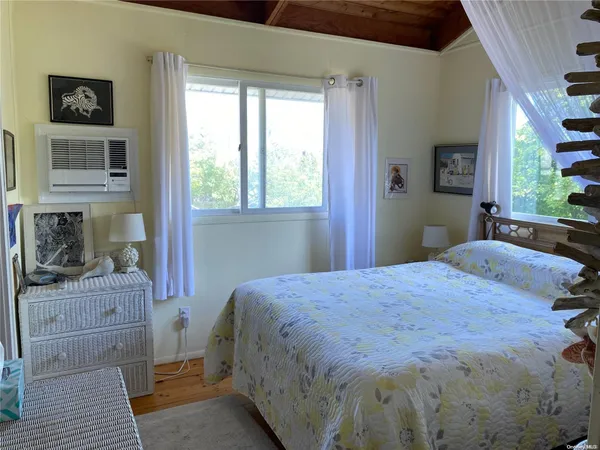 $7,000 | 11 Seneca Street, Ocean Beach, NY 11770