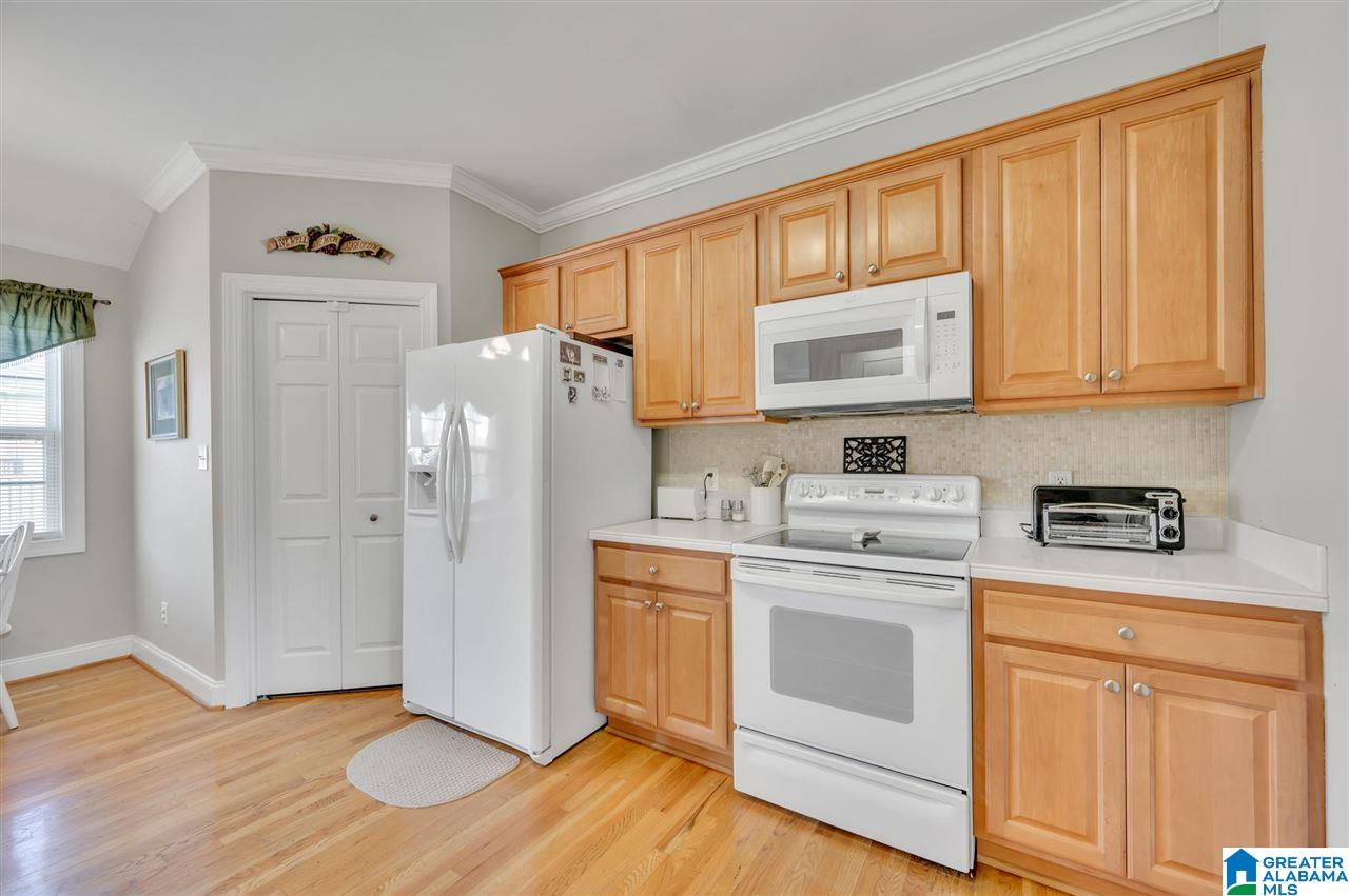 4735 Thornhill Road Gardendale, AL 35071 - Photo 12 of 37