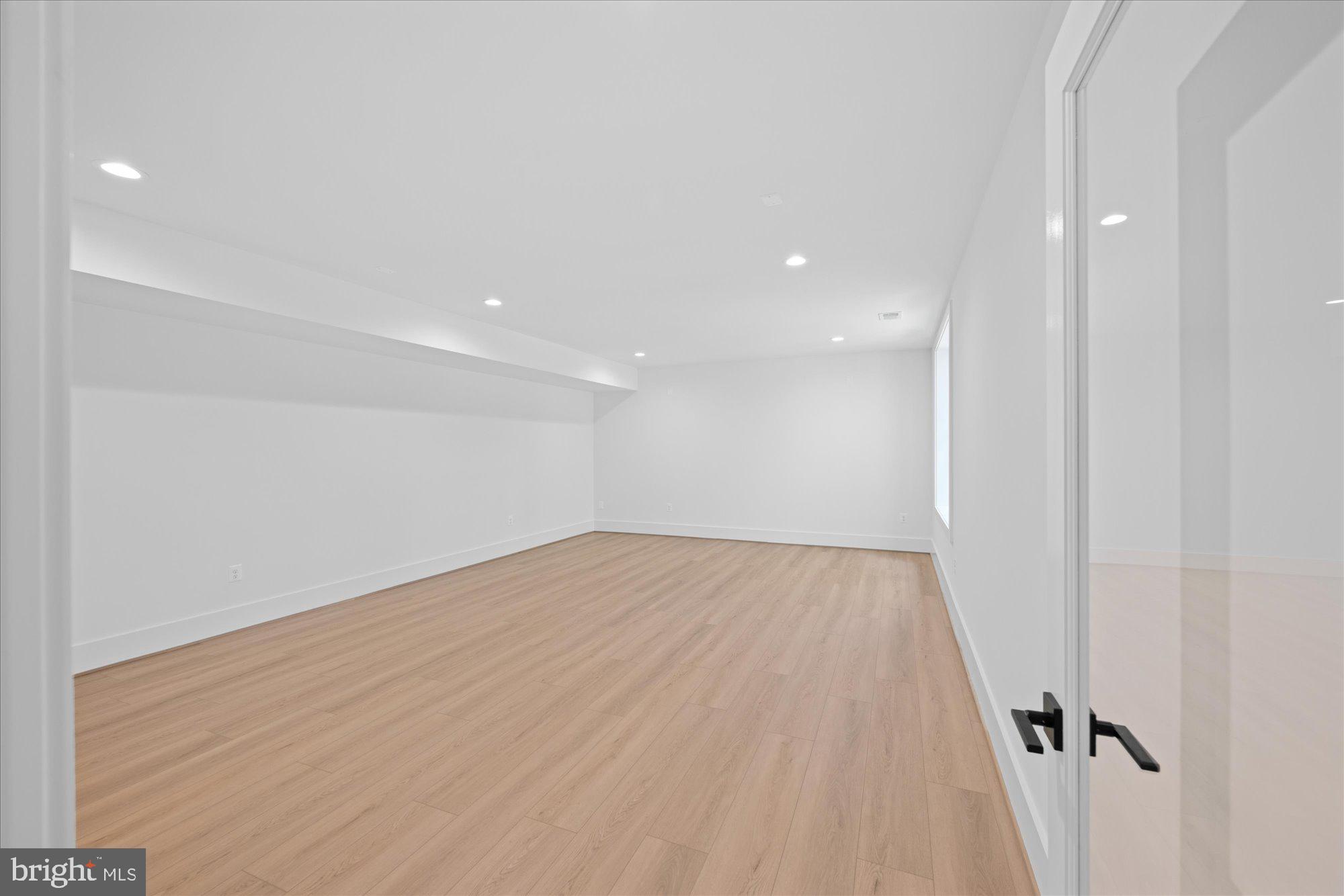 1701 Briar Ridge Road McLean, VA 22101 - Photo 113 of 139 Gallery Image 113