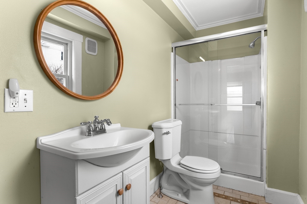 19 Trask Street, Unit 2 Gloucester, MA 01930 - Photo 15 of 36