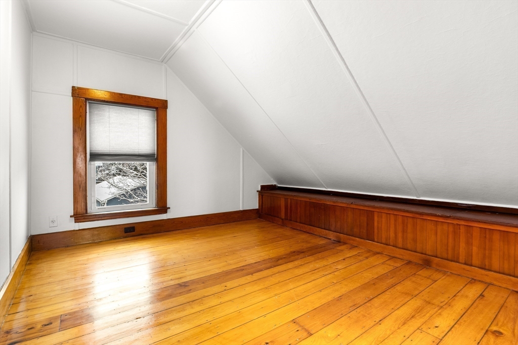 19 Trask Street, Unit 2 Gloucester, MA 01930 - Photo 23 of 36