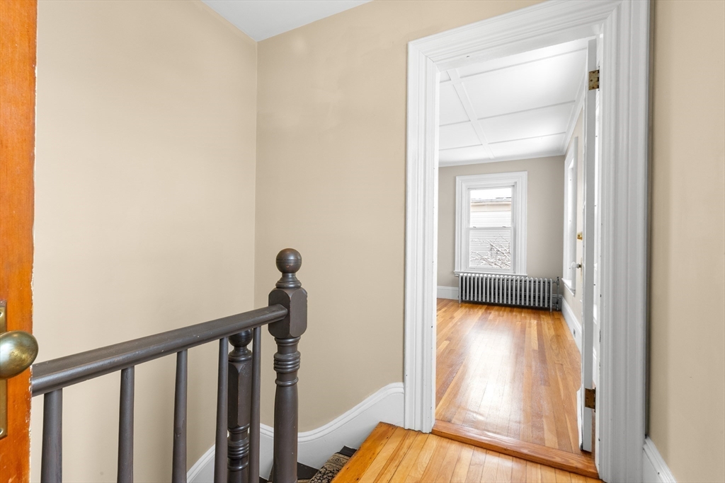 19 Trask Street, Unit 2 Gloucester, MA 01930 - Photo 7 of 36