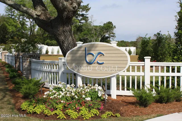 $1,379,000 | 404 Summer Duck Drive, Beaufort, NC 28516