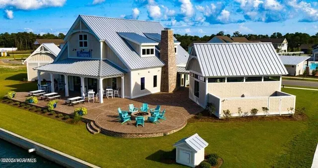 $1,379,000 | 404 Summer Duck Drive, Beaufort, NC 28516