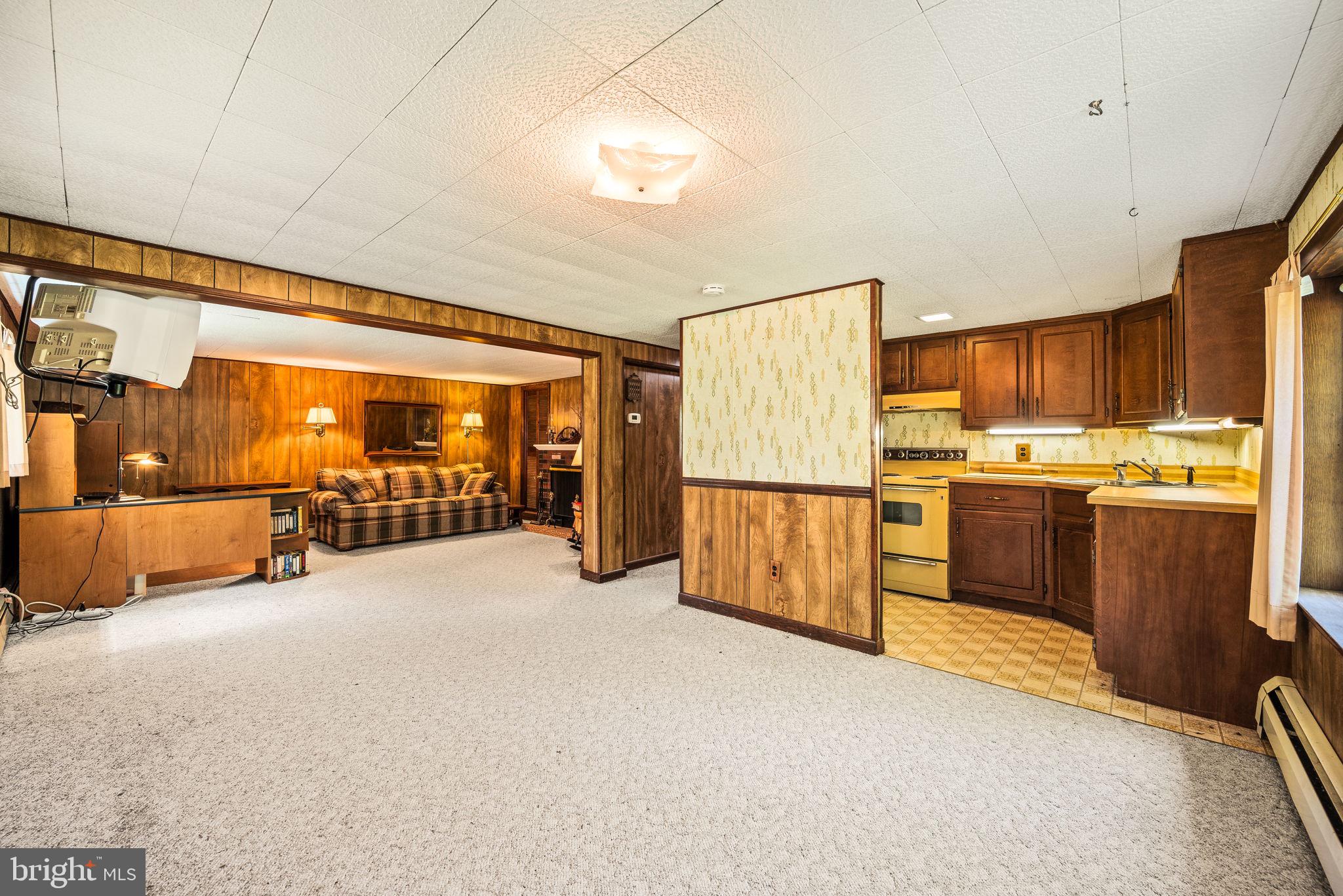 1 Arrowhead Trail Media, PA 19063 - Photo 21 of 34 In-law Suite Dining Room