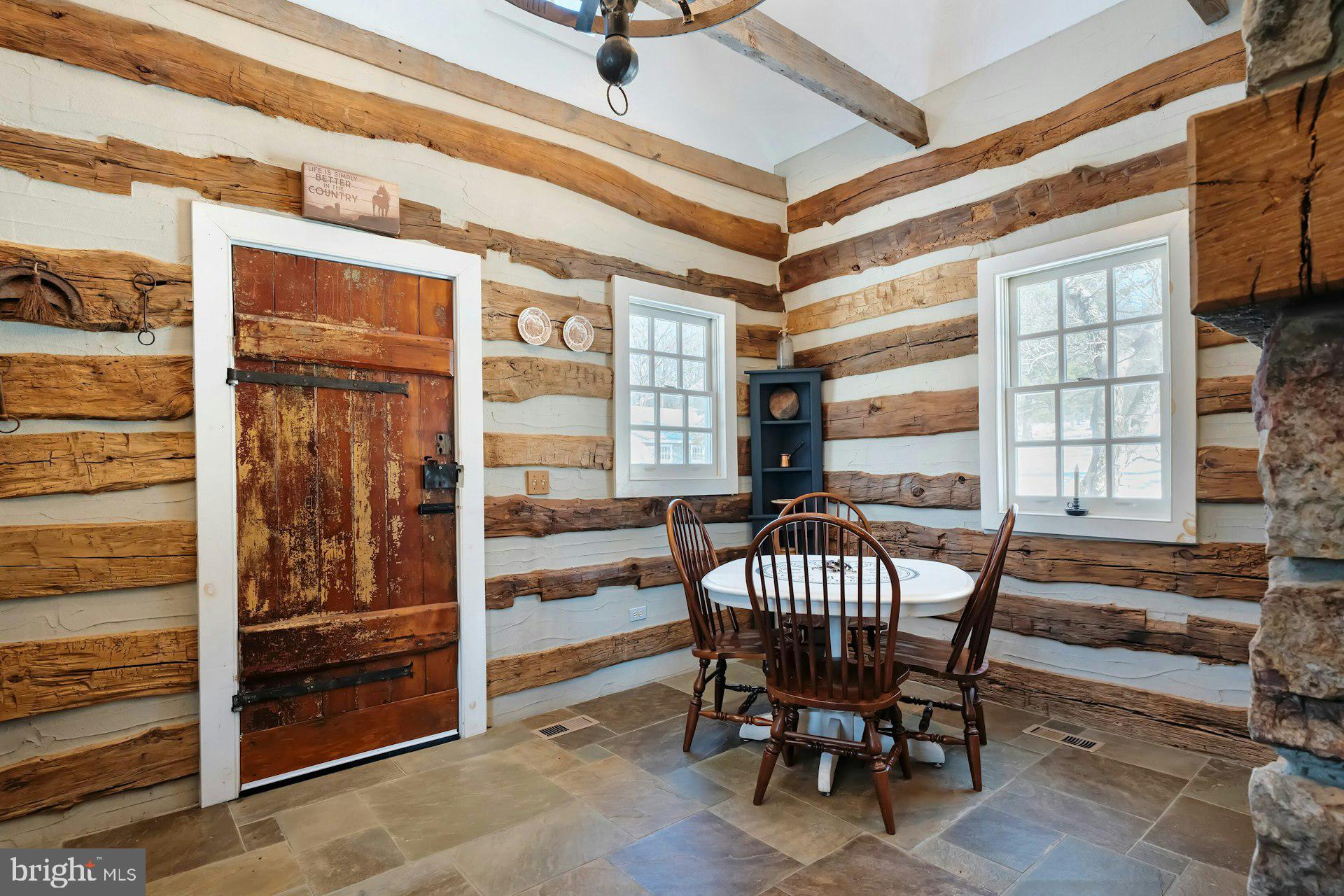 43470 Evans Pond Road Leesburg, VA 20176 - Photo 110 of 114 a view of a dining room with furniture and window