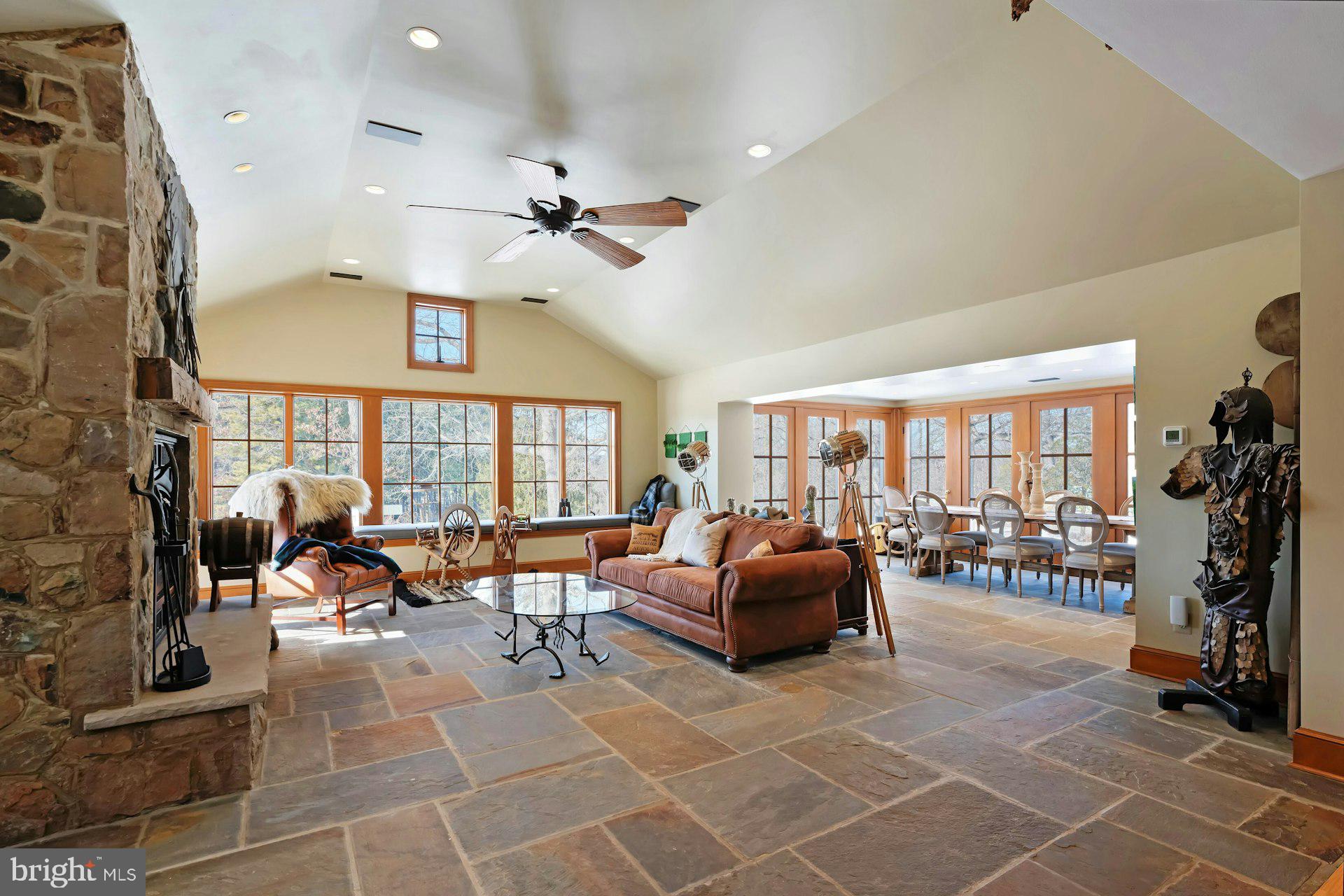 43470 Evans Pond Road Leesburg, VA 20176 - Photo 15 of 114 Walls of windows