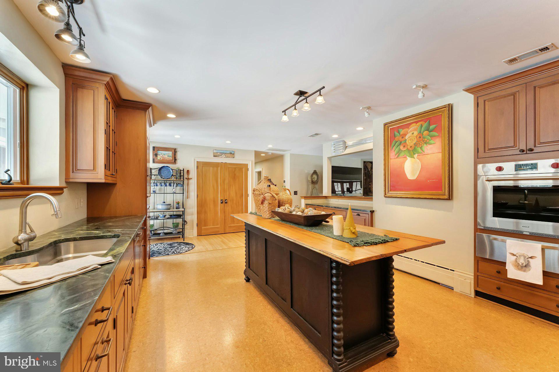 43470 Evans Pond Road Leesburg, VA 20176 - Photo 26 of 114 Cork floors