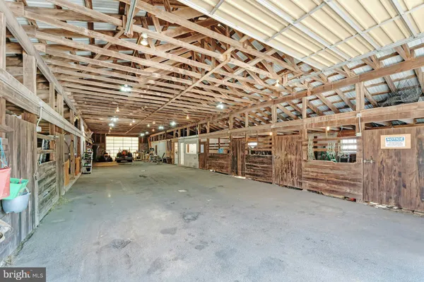 $2,500,000 | 43470 Evans Pond Road, Leesburg, VA 20176