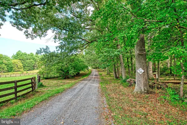 $2,500,000 | 43470 Evans Pond Road, Leesburg, VA 20176