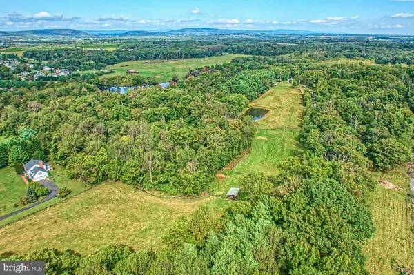 $2,500,000 | 43470 Evans Pond Road, Leesburg, VA 20176