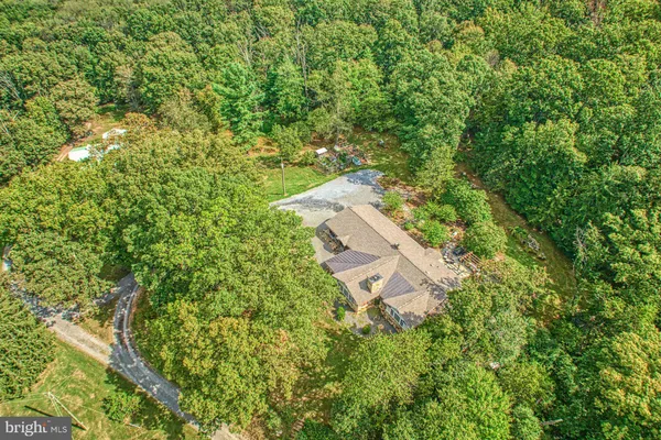 $2,500,000 | 43470 Evans Pond Road, Leesburg, VA 20176